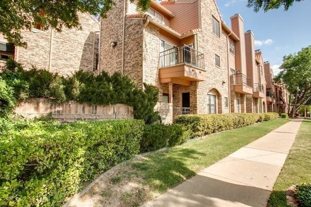 Foto del edificio - 6008 Auburndale Ave