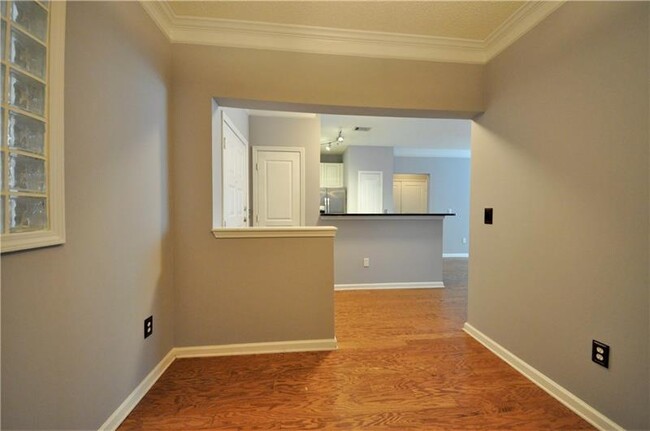 Foto del edificio - 10 Perimeter Summit Blvd