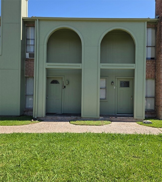 Building Photo - 11529 S Kirkwood Rd