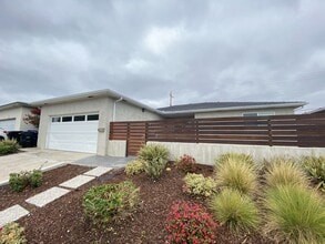 Building Photo - 5756 Mary Ln Dr