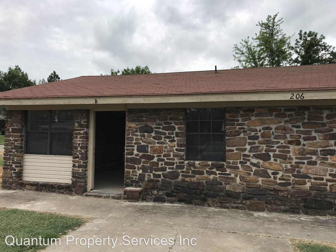 206 N 35th St, Van Buren, AR 72956 Room for Rent in Van Buren, AR