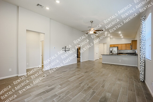 Building Photo - 11039 E Verbina Ln