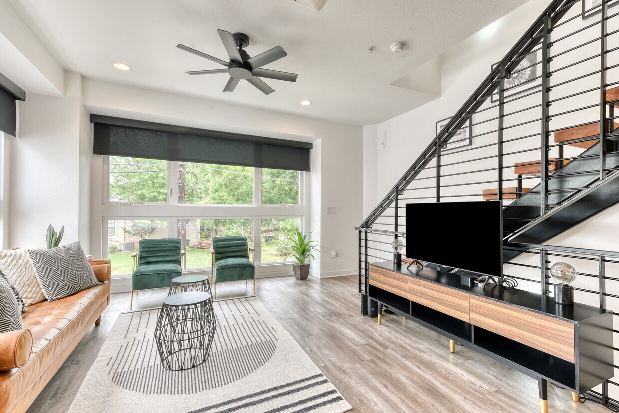 Foto principal - 145 Catalpa Ave