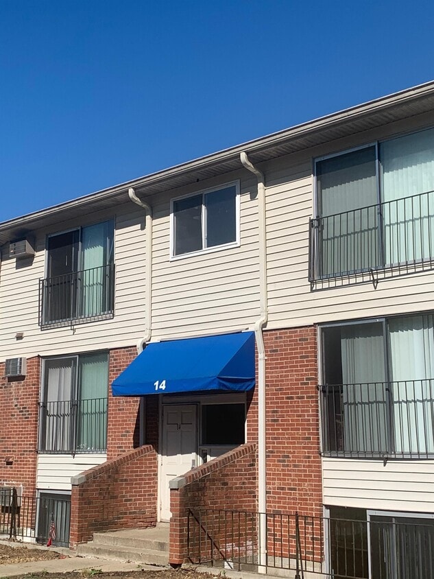 10 Meadows Dr Unit 1019, Milford, OH 45150 Room for Rent in Milford