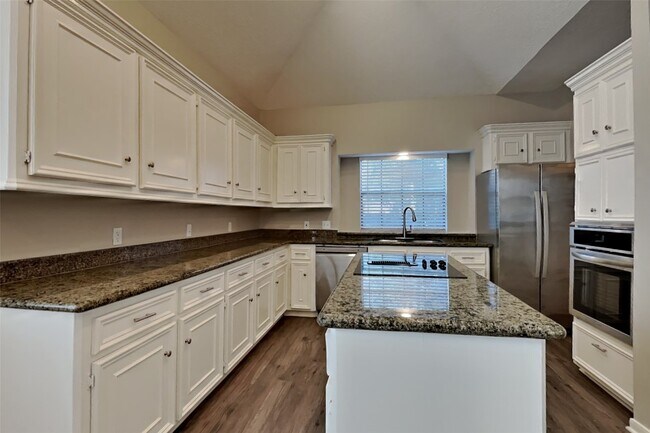 Building Photo - 18426 Big Cypress Dr