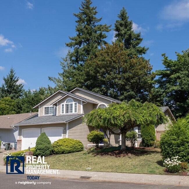 Building Photo - Beautiful 3 Bedroom and 2.5 Bathroom Home!...