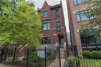 Building Photo - 2035 W Crystal St