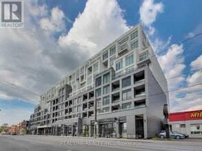 Building Photo - 783-783 Bathurst St