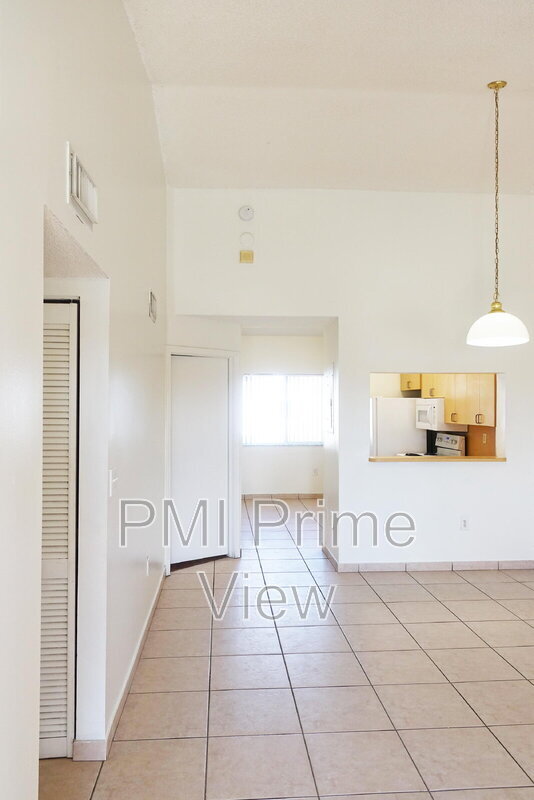 Foto del edificio - 6425 SW 130th Pl