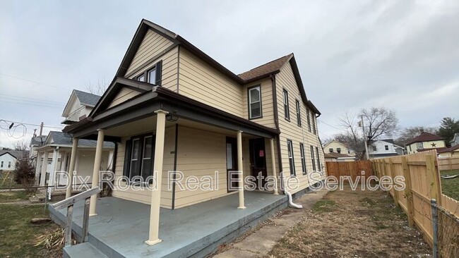 Building Photo - 118 Martz Ave