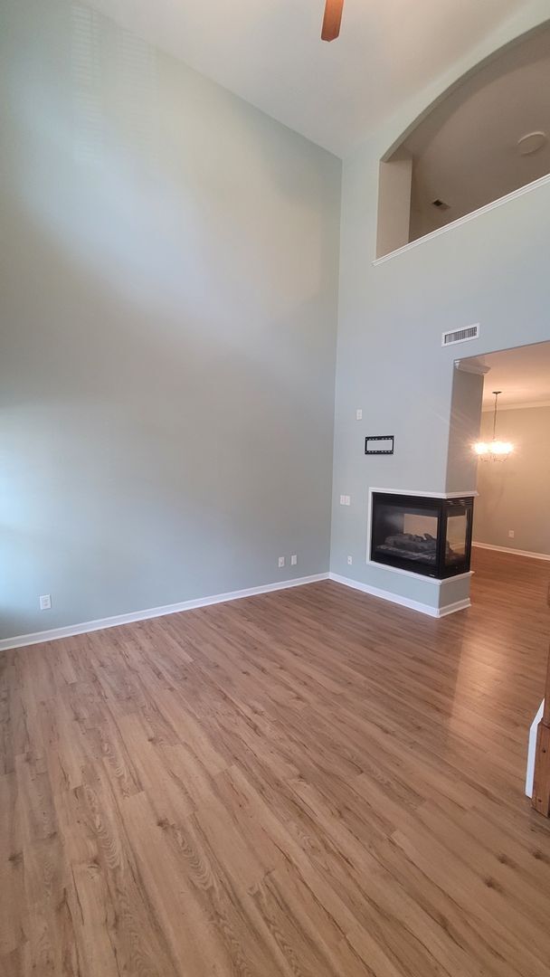 Foto del edificio - Spacious Three-Level Townhome with Finished Basement in Convenient Garner Location