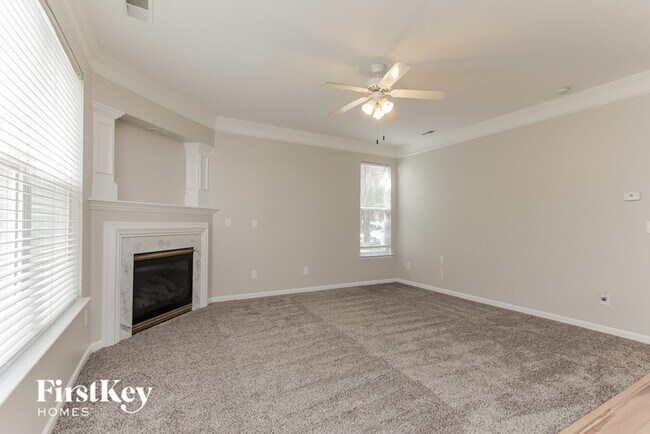 Building Photo - 7850 Rolling Meadows Ln
