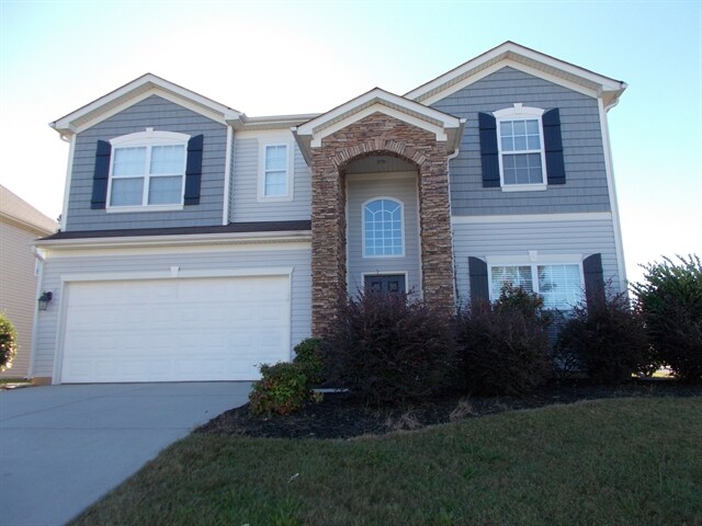 Foto principal - 2031 Bridleside Dr