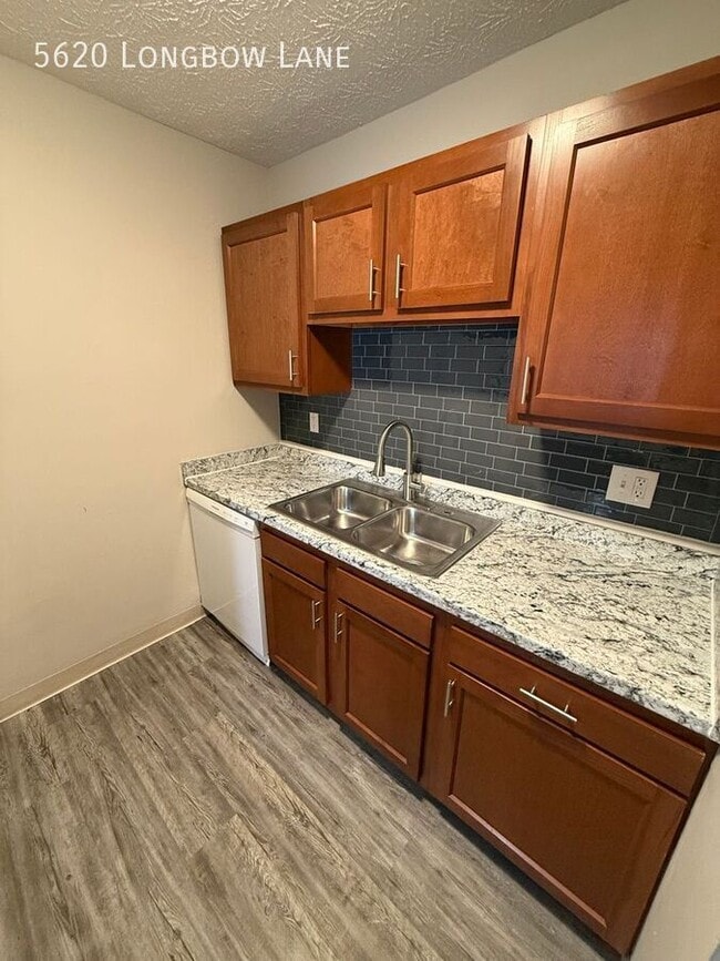 Building Photo - 5620 Longbow Ln
