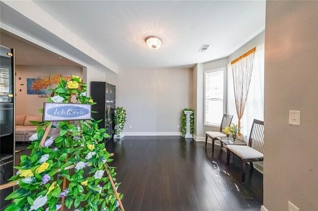 Building Photo - 6220 Polar Fox Ct