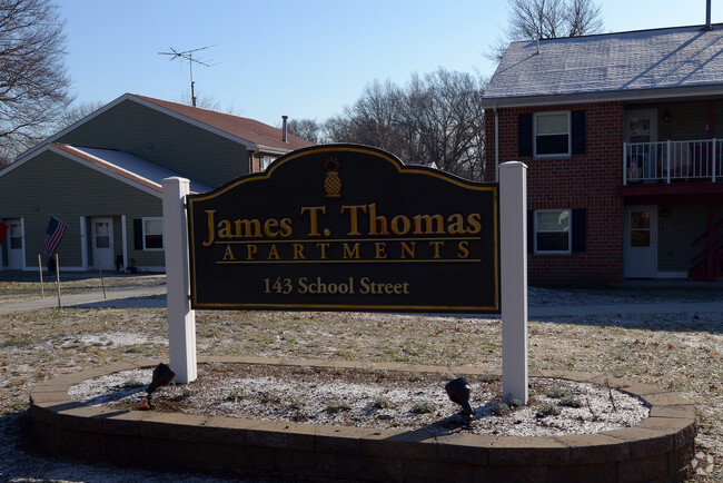 Foto del edificio - James Thomas Apartments