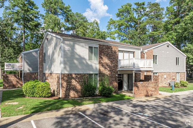 Building Photo - Sonoma Woods Apartments – New Ownership & ...