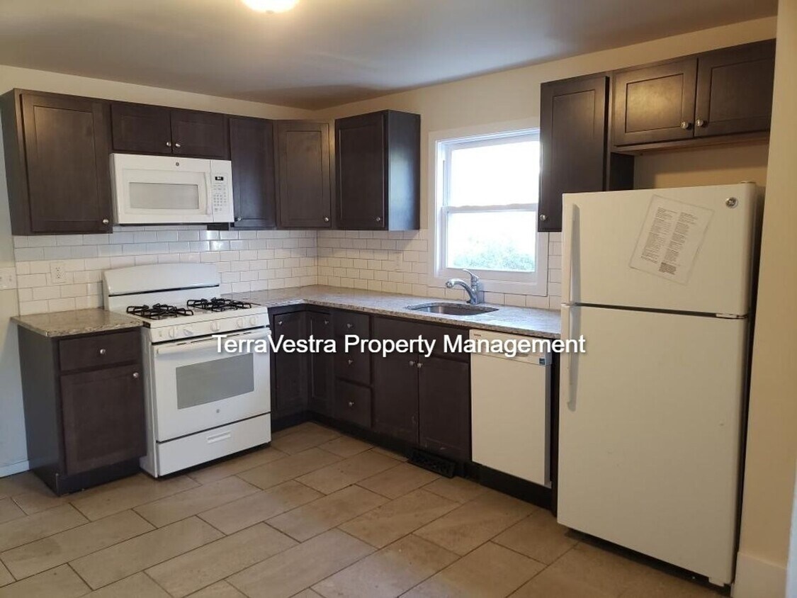 Foto principal - 912-914 North St, Millville, NJ 08332