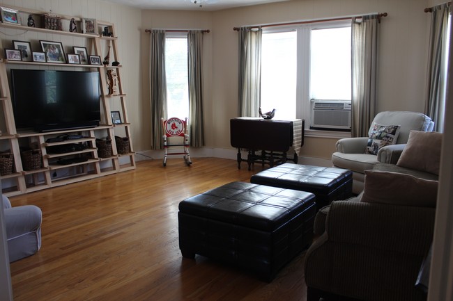Living Room - 41 Banks St