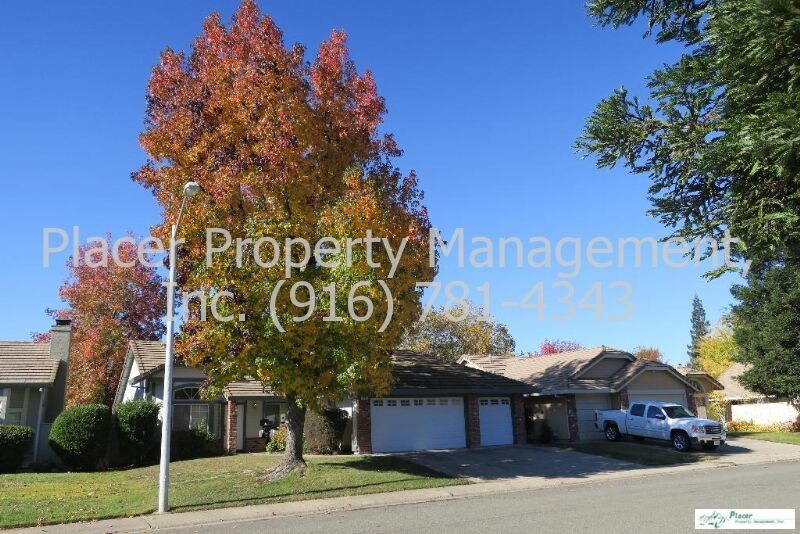 Foto principal - 1613 Steinbeck Dr