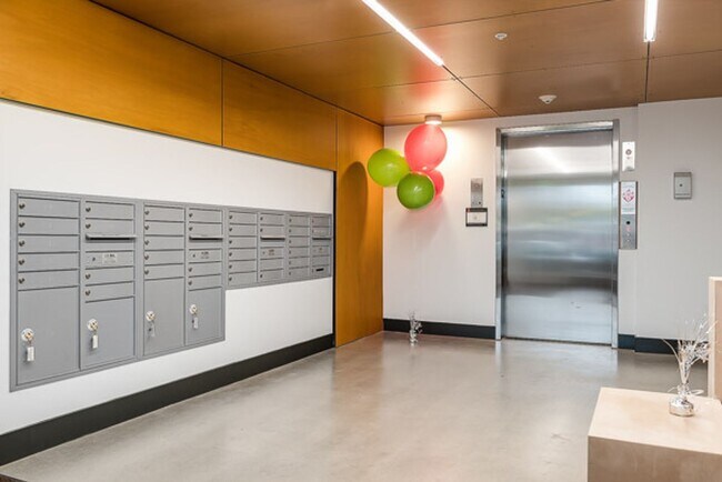 Foto del interior - The Fifteen - Modern Living Meets Capitol Hill Vibes at The Fifteen