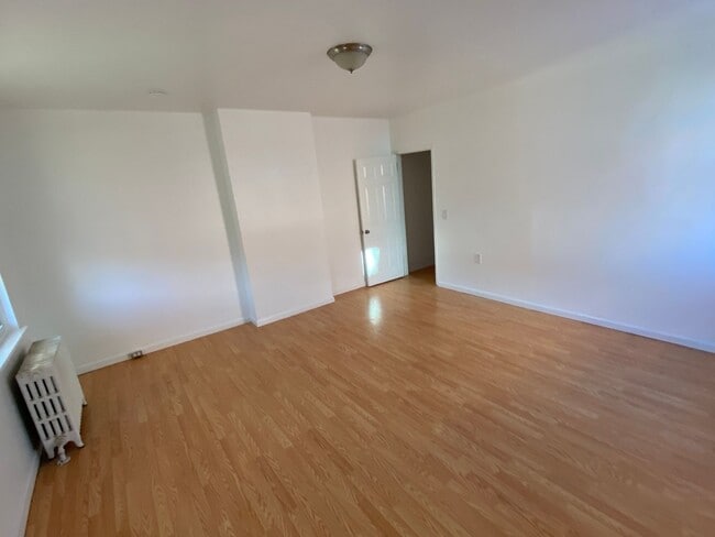 Foto del edificio - 1815 Tasker St