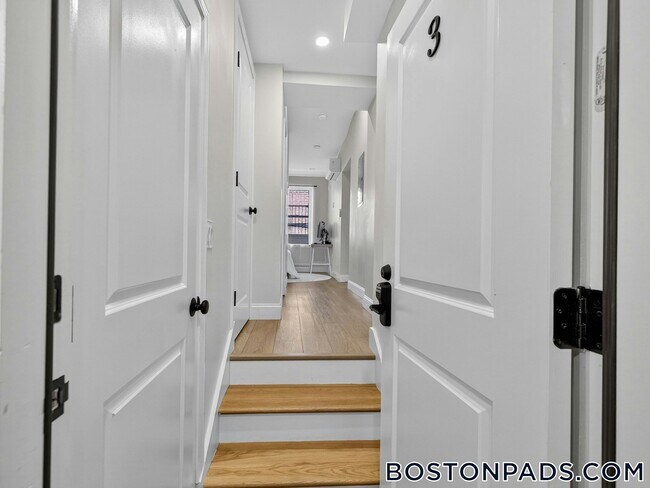 Foto del edificio - 176 Salem St