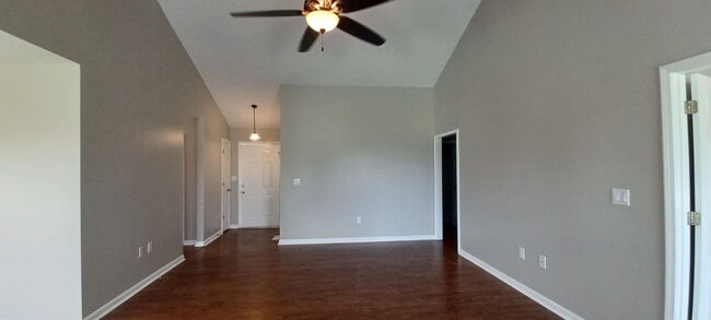 Building Photo - Beautiful home in the country, easy access...