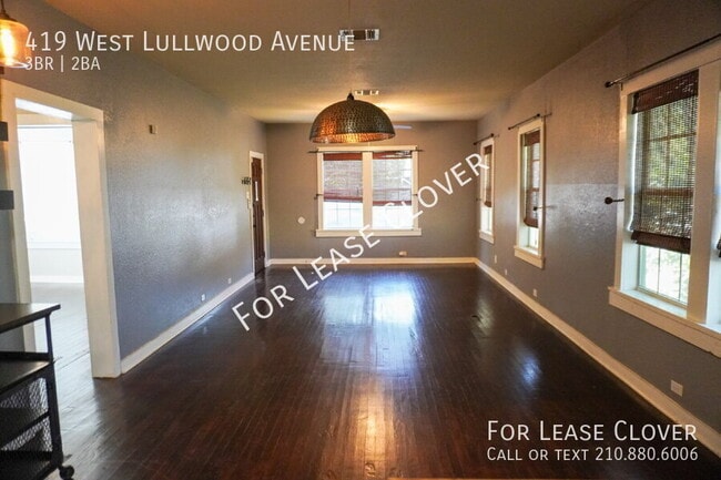 Building Photo - 419 W Lullwood Ave