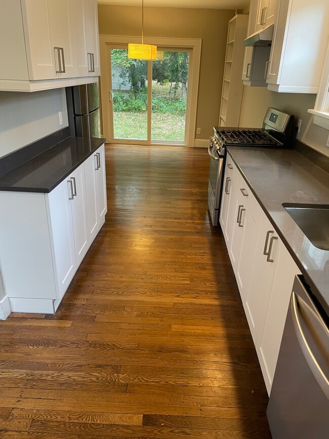 Foto del edificio - 88 Old Kings Hwy S