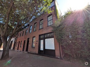 Building Photo - 1006 Geyer Ave