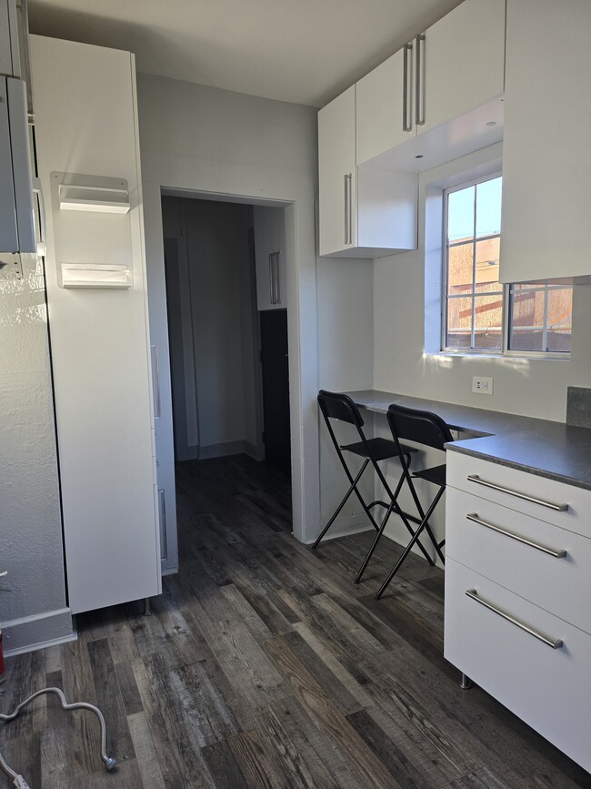 Kitchen - 838 E 76th St