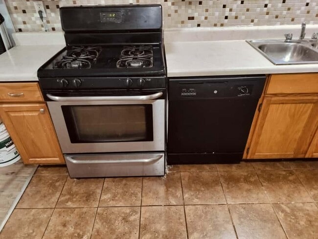 Photo - 2461 Duchess Dr House