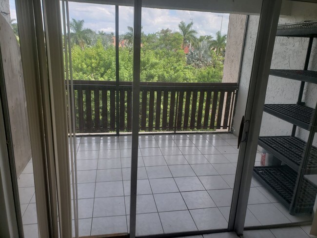 Foto del edificio - 10661 SW 108th Ave