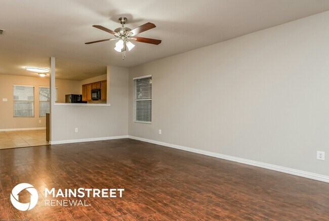 Foto del edificio - 8406 River Bluffs Dr