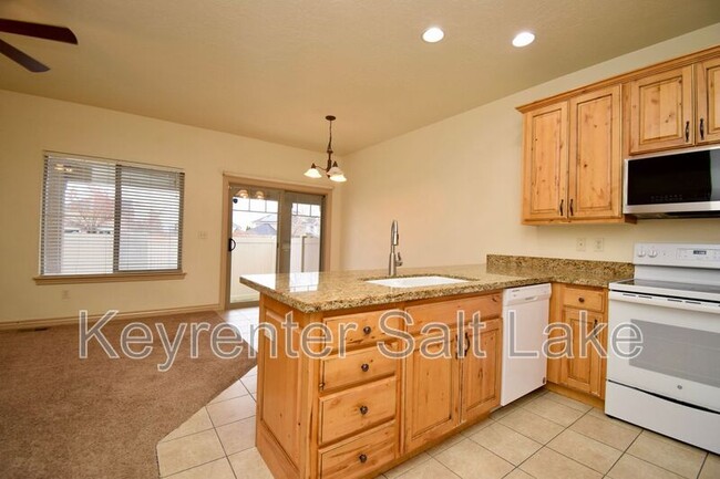 Building Photo - 3862 W Scarlet Sage Way