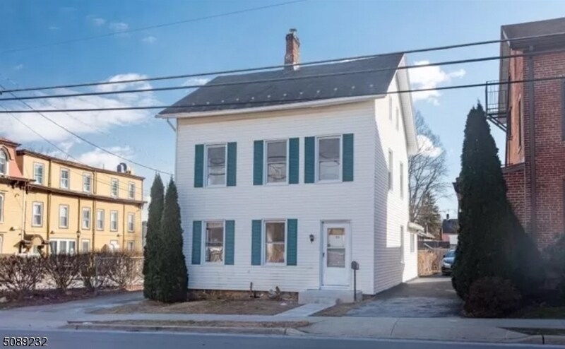 Primary Photo - 115 Grand Ave