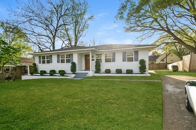 Foto del edificio - Home for Rent in Great and Quiet Neighborh...
