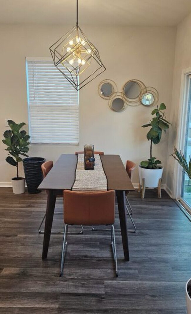 Foto del edificio - 9 Whispering Oaks Cir
