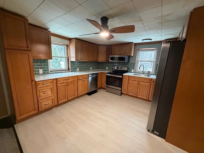 Foto del edificio - 2570 Sanger Ln