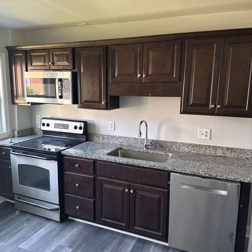 Photo - 1107 Harwall Rd (Parkville, MD)
