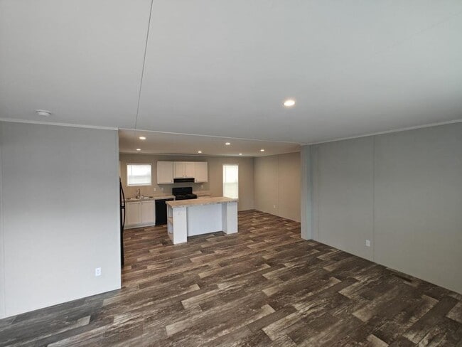 Building Photo - 107 Porter Cir