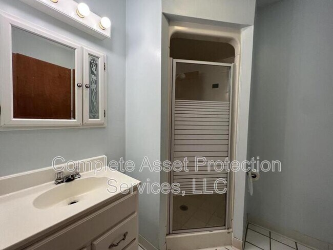 Foto del edificio - 825 E Cleveland Ave