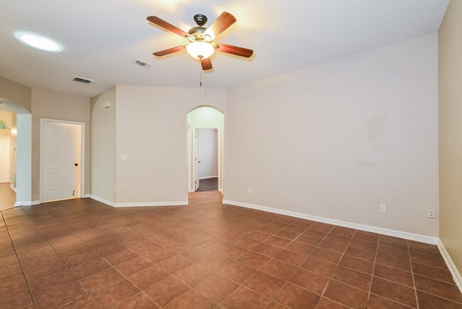 Foto del edificio - 1605 Golfside Village Ct