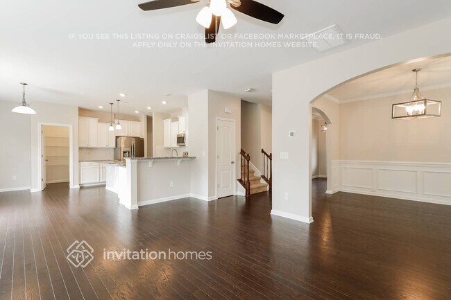 Foto del edificio - 16020 Hammersmith Farm Dr