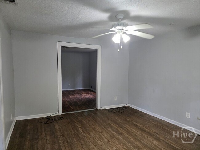 Foto del edificio - 14107 Coffee Bluff Rd