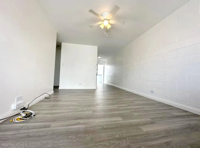 Building Photo - 711 Makaleka Ave