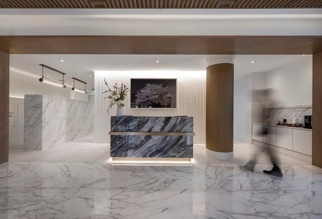 Foto del edificio - 100 Shawmut Ave