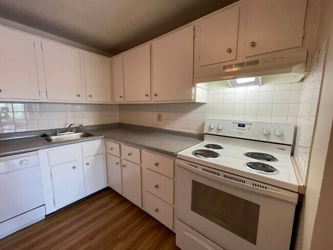 Foto del edificio - 99 Powers St