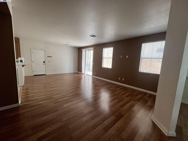 Foto del edificio - 3127 Puffin Cir